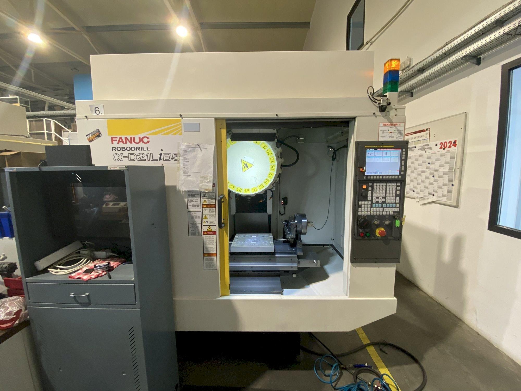 Front view of FANUC Robodrill Alpha D21LiA5  machine