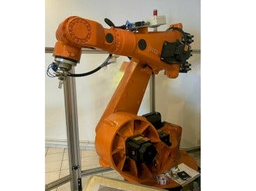 Front view of KUKA KR150L150SP/2  machine