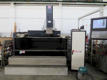 Front view of MAXSEE INDUSTRY CNC P66 100A  machine