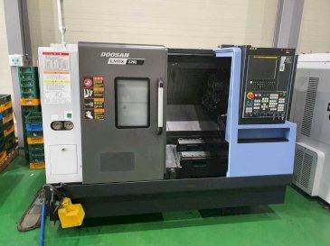 Front view of Doosan LYNX 220 LC  machine