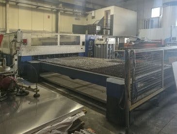 Left view of Trumpf Trumatic L4030 Machine