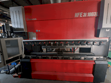 Front view of AMADA HFE 3L 1003  machine